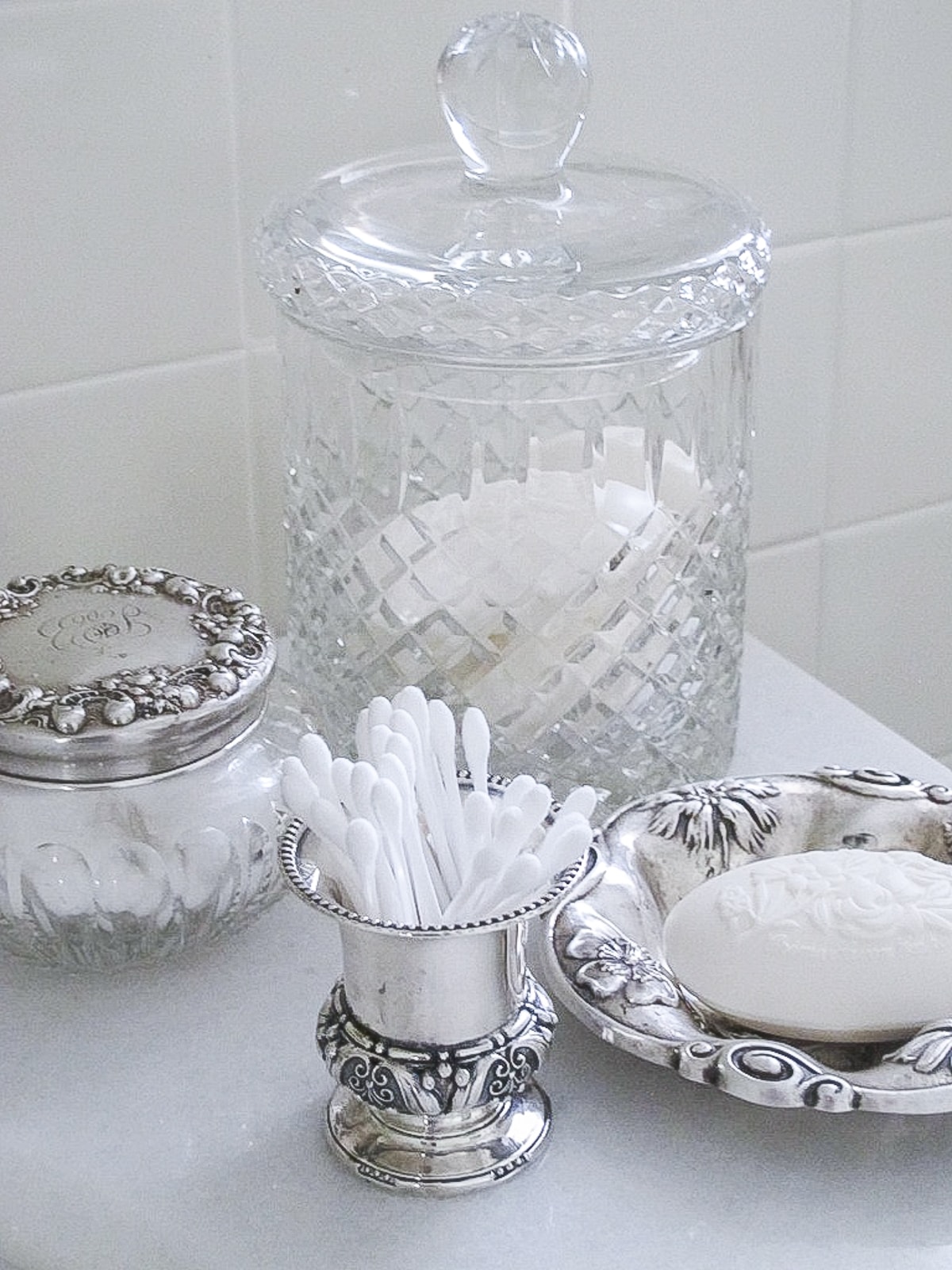 White master bathroom - terilynadamsblog.com