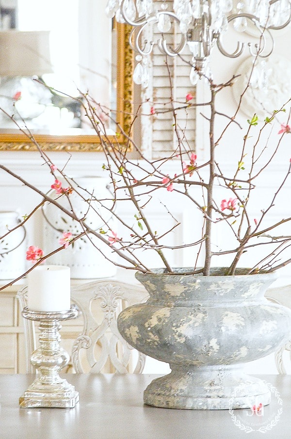 SEASONAL DECORATING AFTER EASTER