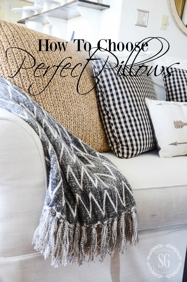 FARMHOUSE-VIGNETTE-gray-throw-stonegableblog