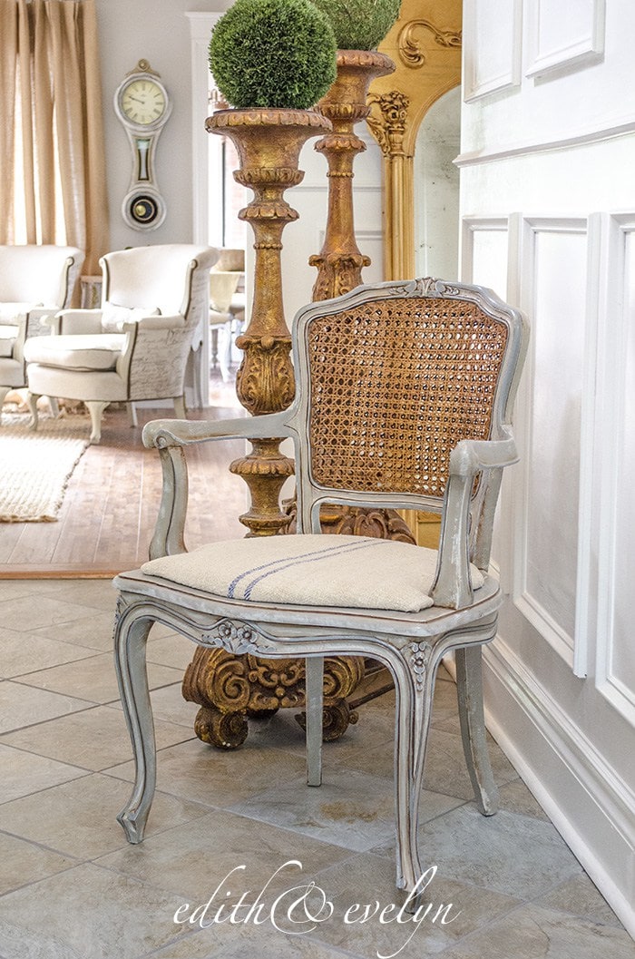 E&E frenchchair