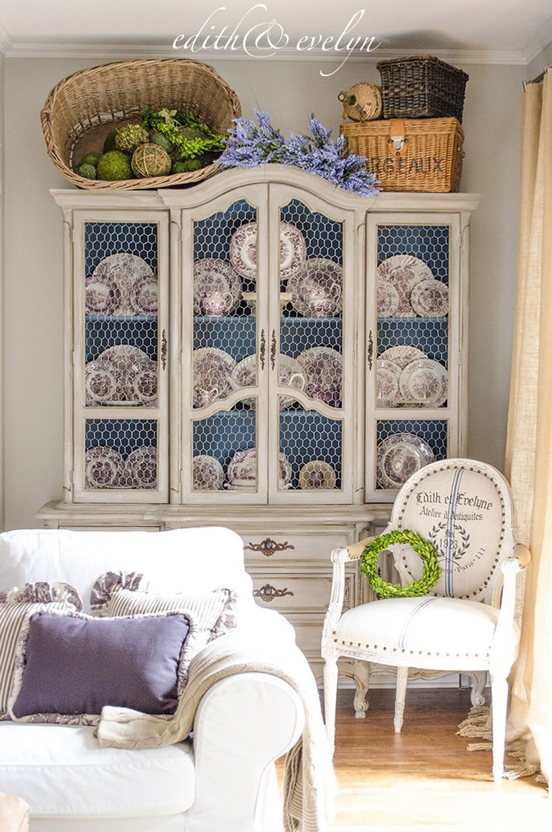 Edith and Evelyn Vintage FCF chickenwire