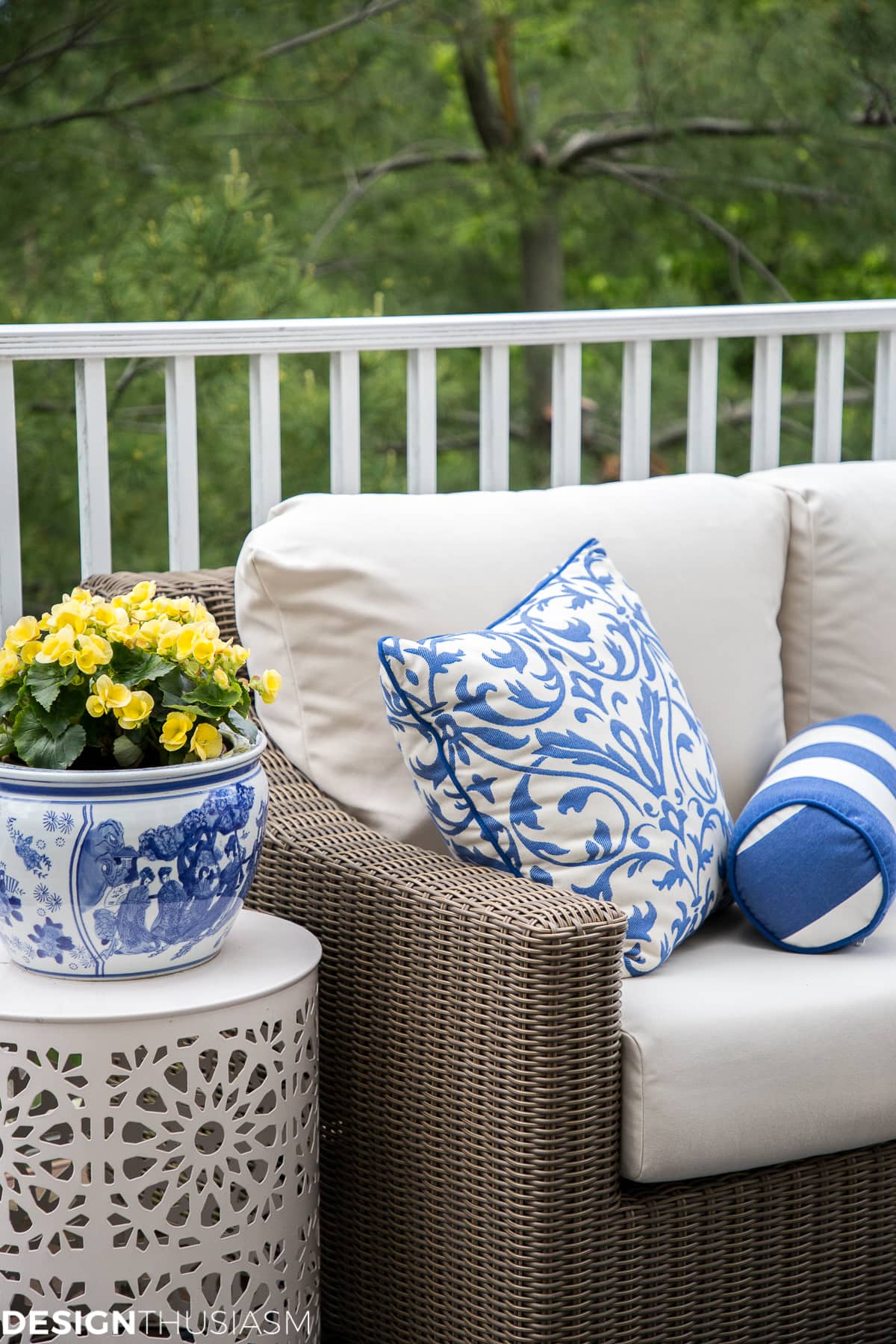 Outdoor living spaces summer color - terilynadamsblog.com