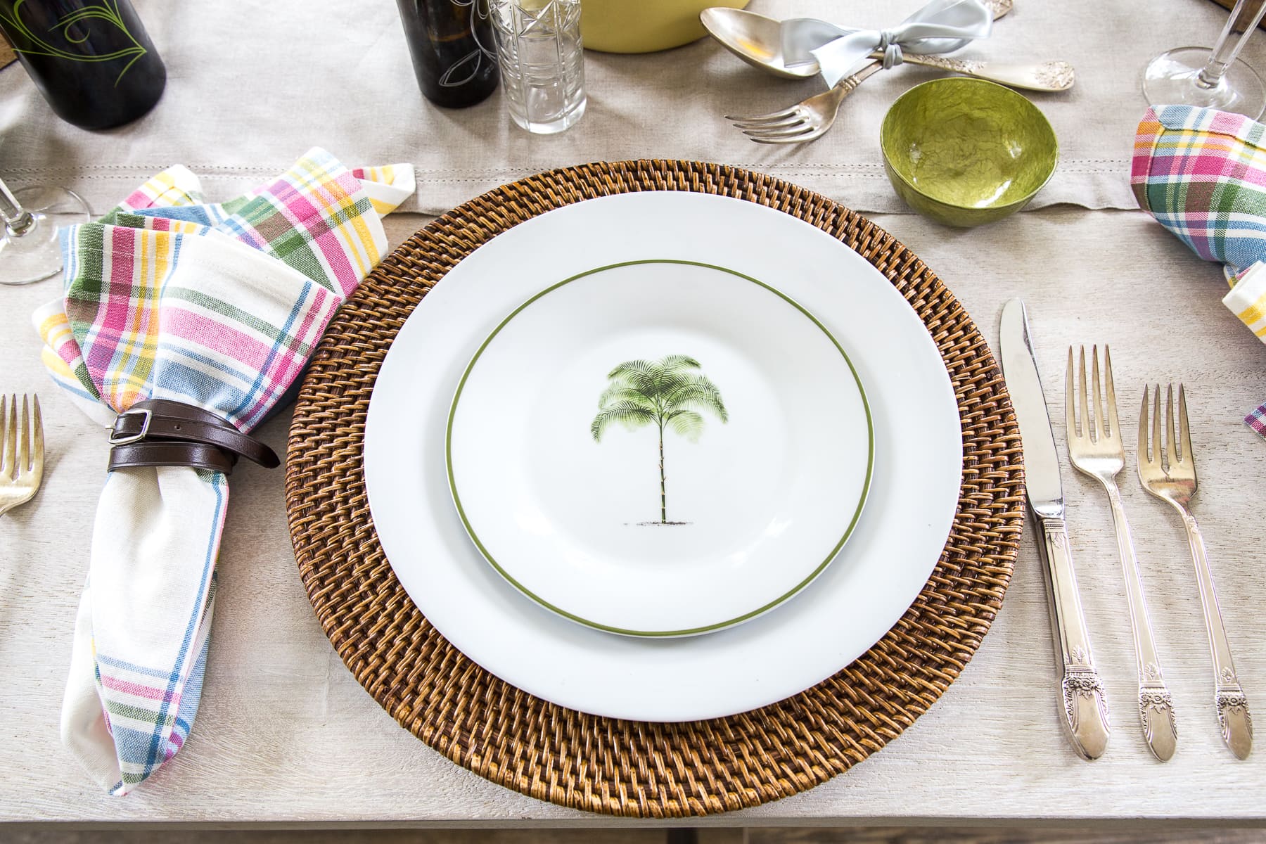 Summer Party Themes Father’s Day Country Club Table - terilynadamsblog.com