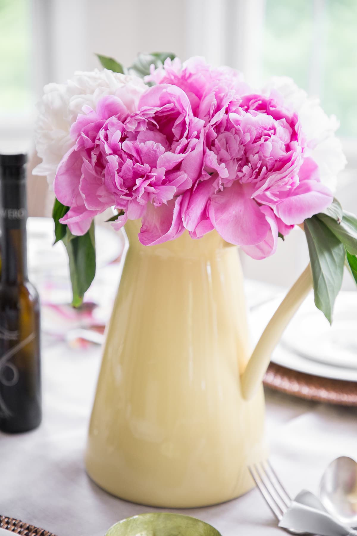 Summer Party Themes Father’s Day Country Club Table - terilynadamsblog.com