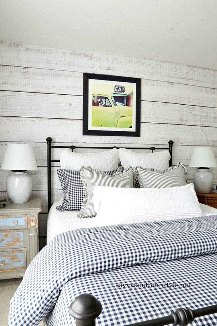farmhouse style bedroom