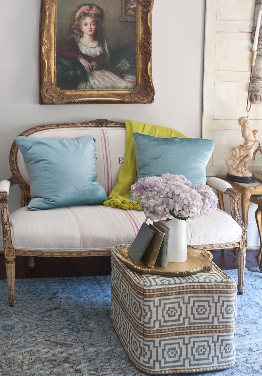 settee