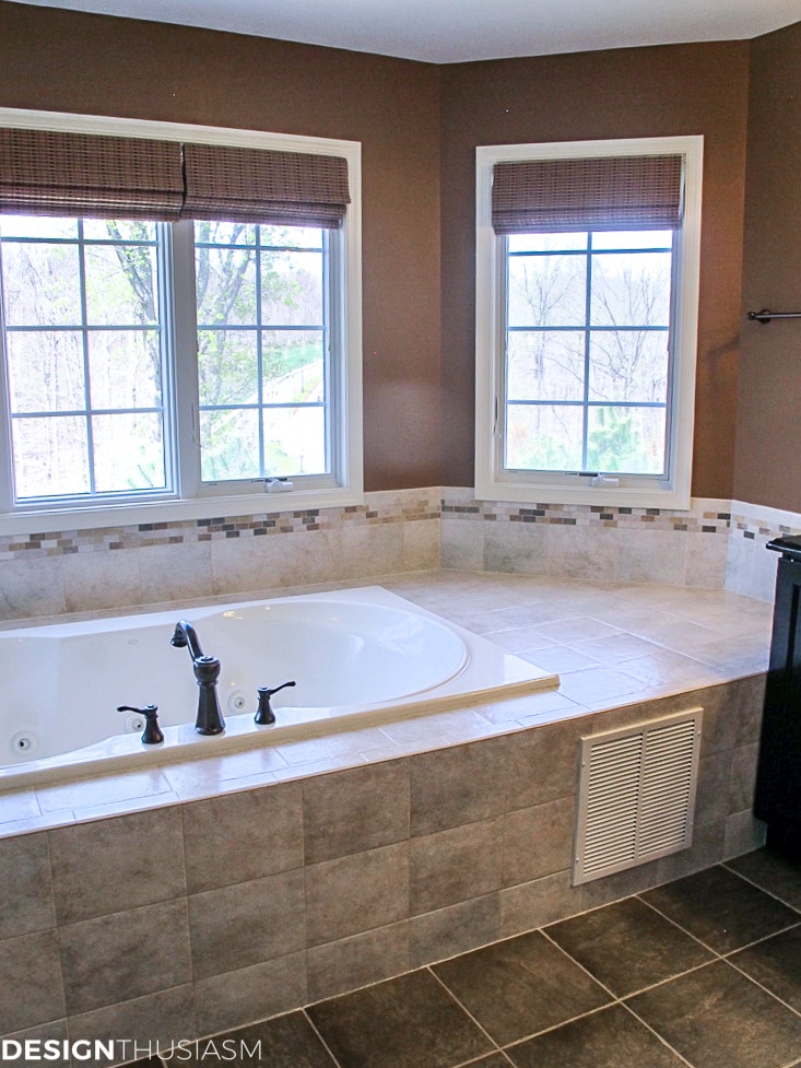 Using bathroom tiles to transform a builder’s grade master bath - terilynadamsblog.com