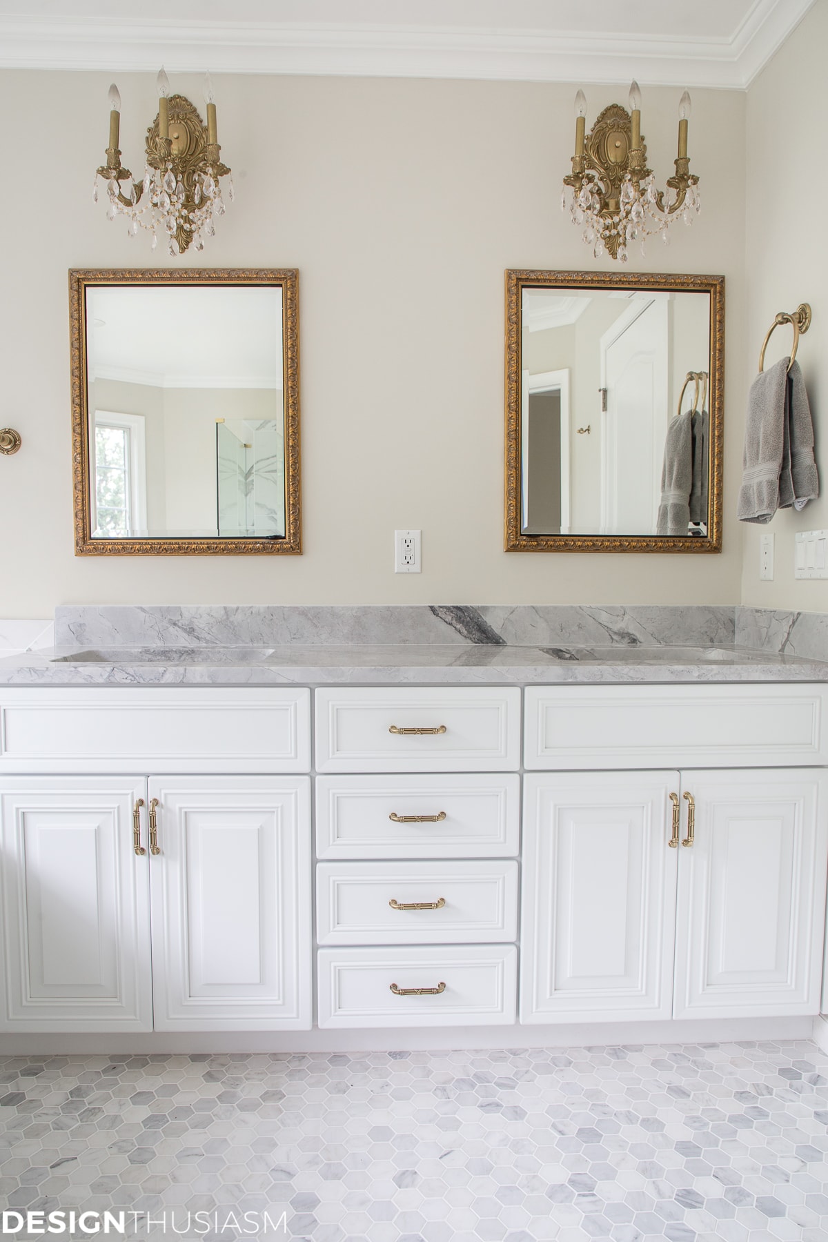Using bathroom tiles to transform a builder’s grade master bath - terilynadamsblog.com