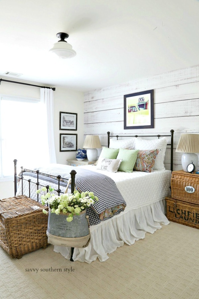 savvysouthernstyle guest bedroom summer 