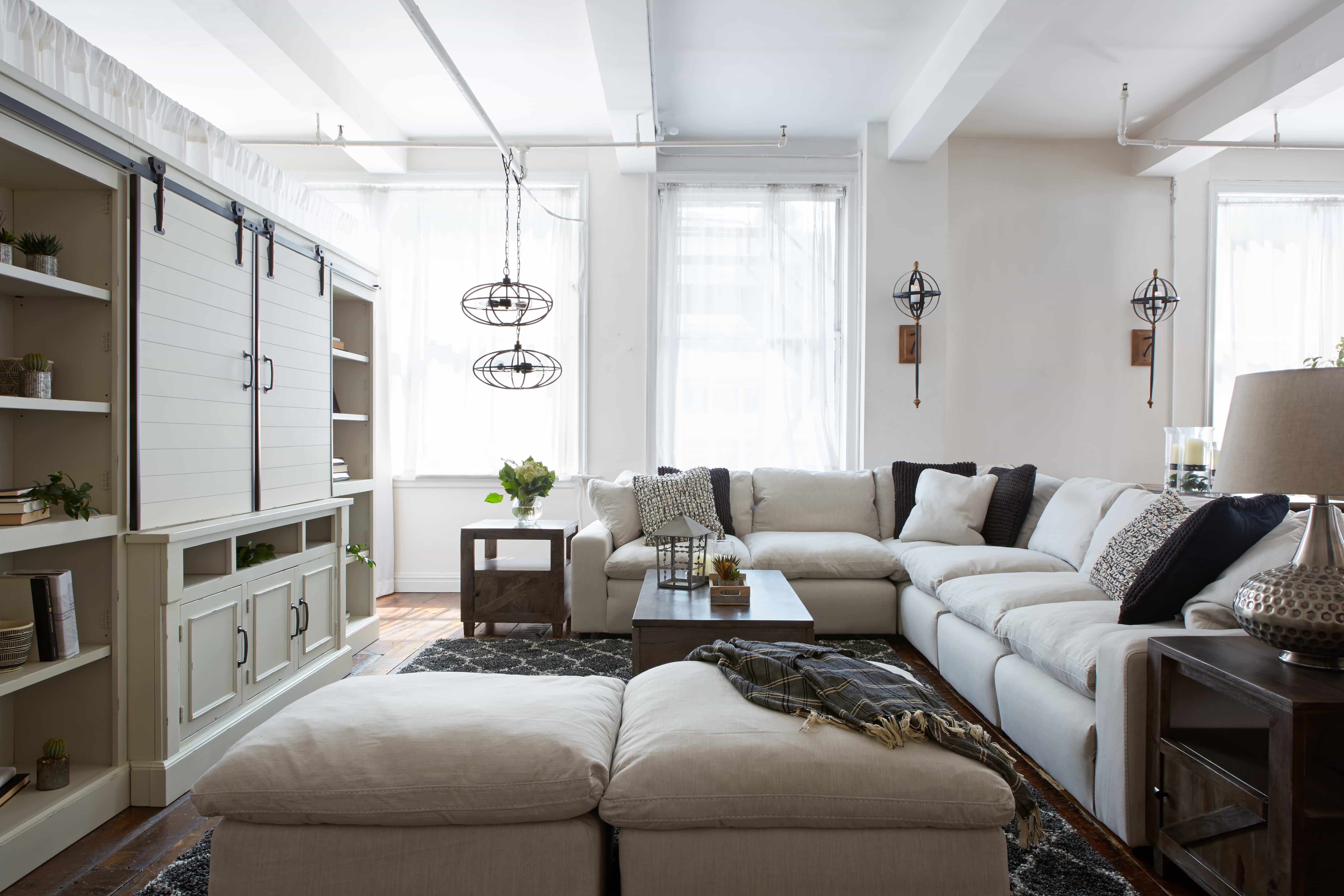 Farmhouse Style: Where to Buy Modern Farmhouse Furniture and Decor