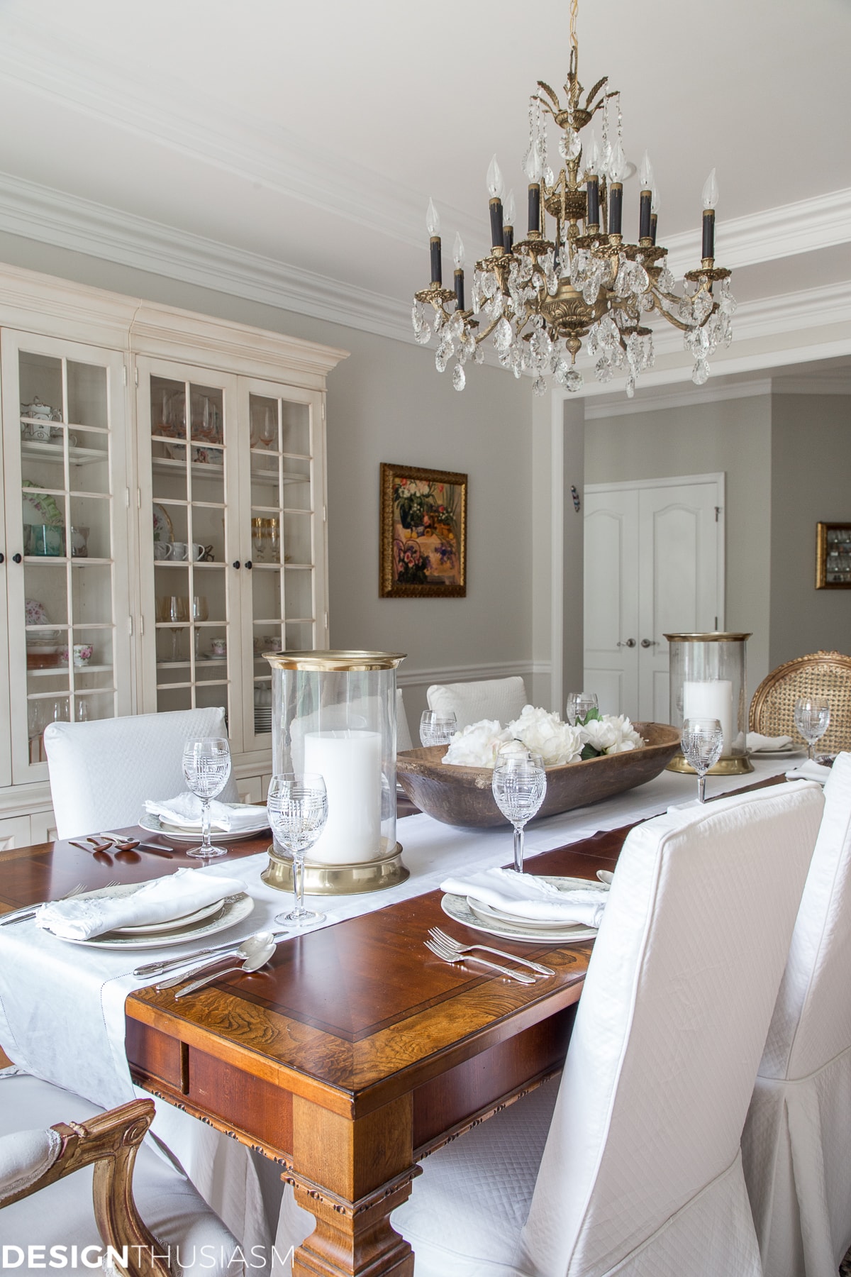 I often use the term modern French country decor. I’m not sure it’s a thing, but the evolution of my French country dining room illustrates what I mean. ——- #diningroomdecor #diningroomideas #elegantdiningroomdecor #diningroomtable #frenchcountrydecorating #cottagedecor #DIYhomedecor #frenchcountrydecor #mixingantiqueswithmodern #decoratingonabudget #farmhousechic #frenchdecoratingideas #frenchdecor #antiquefurniture #modernfrenchcountrydecor #frenchcountrydiningroom The Evolution of a French Country Dining Room: From Old School to Modern