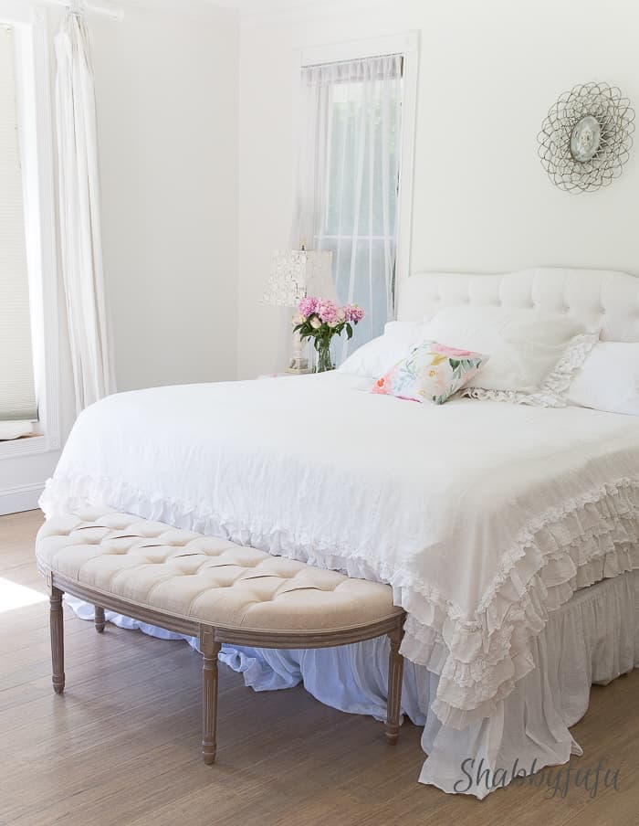 White-bedroom-decorating-summer-shabbyfufublog