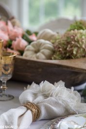 Fall Centerpieces: Add Warmth to Your Autumn Table with Vintage Pieces