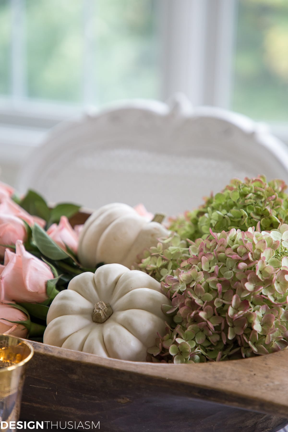 Fall Centerpieces: Add Warmth to Your Autumn Table with Vintage Pieces