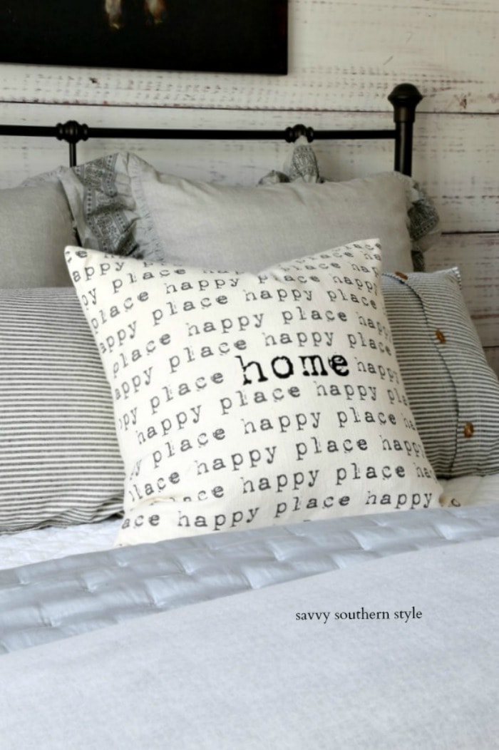 home pillow in fall guestroom savvysouthernstyle.net