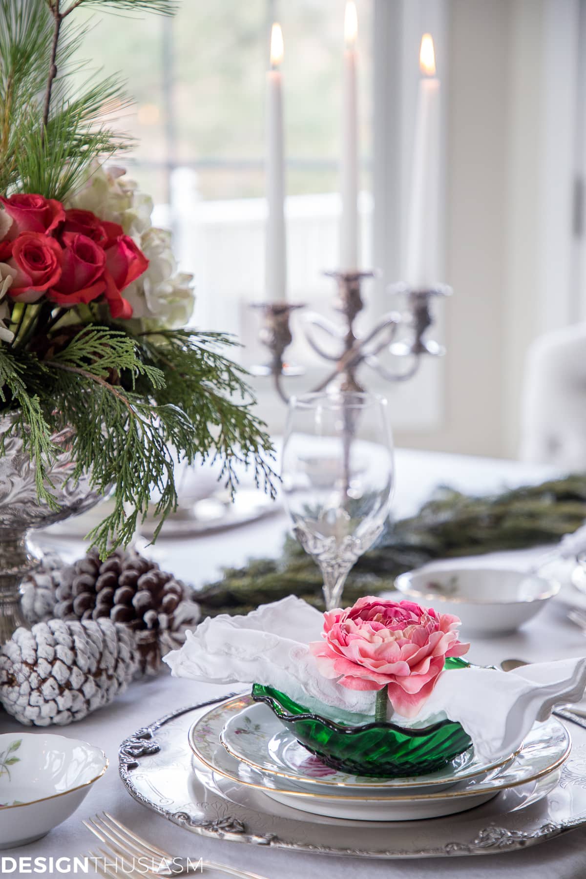 6 Ways to Create Elegant Christmas Table Settings in the Kitchen