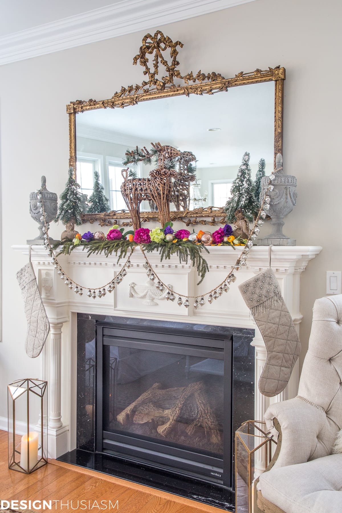 Christmas Mantel Ideas: Classic Decorating with a Twist 