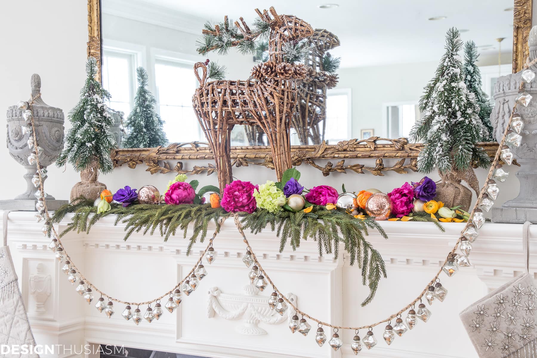 Christmas Mantel Ideas: Classic Decorating with a Twist 