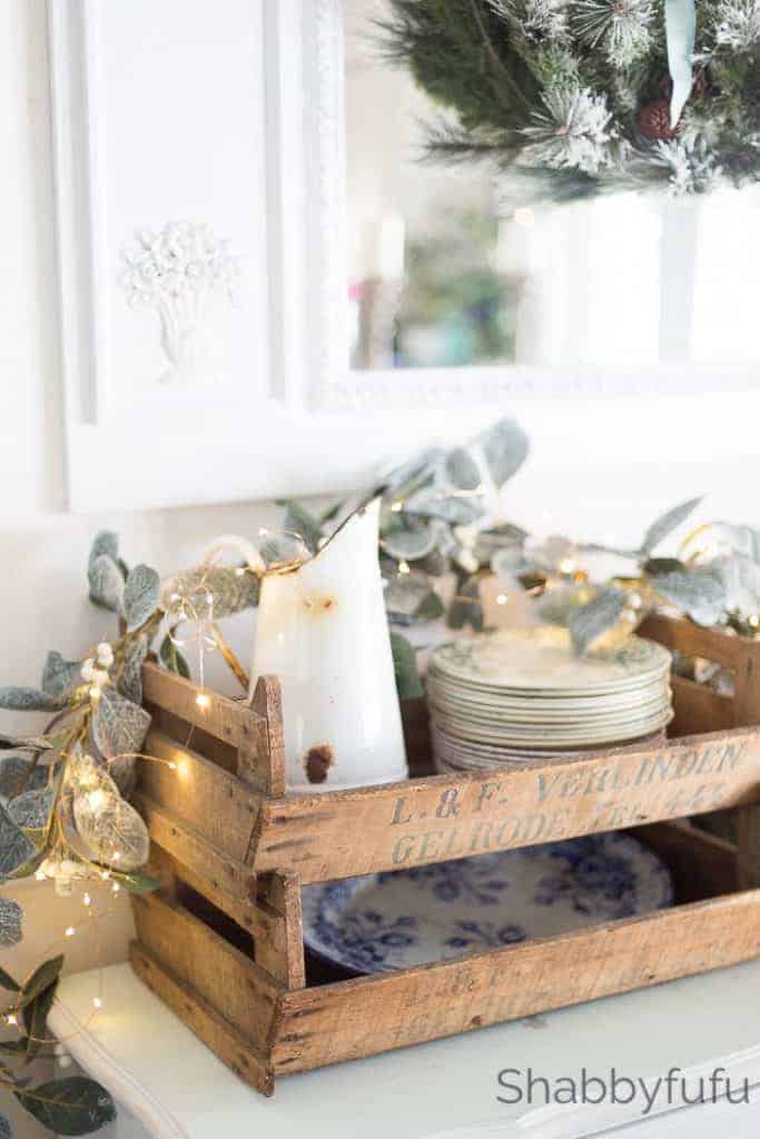 french-farmhouse-christmas-decor-shabbyfufublog