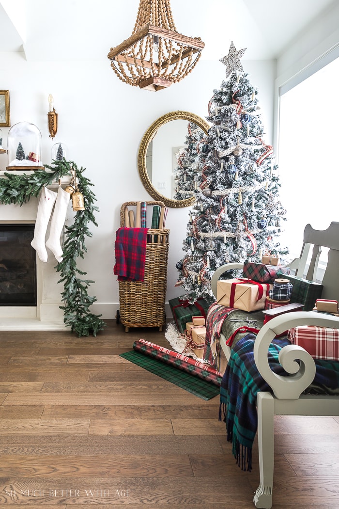 plaid-christmas-decor-french-vintage