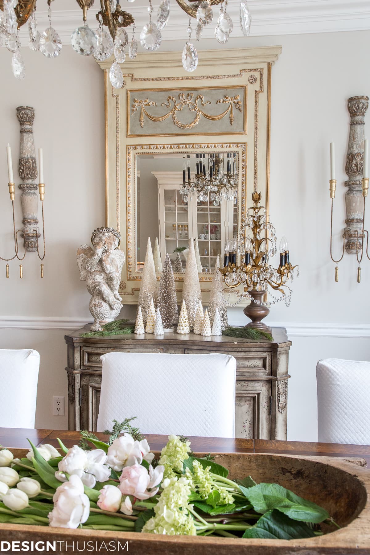 Elegant Holiday Decorating Ideas for the Dining Room