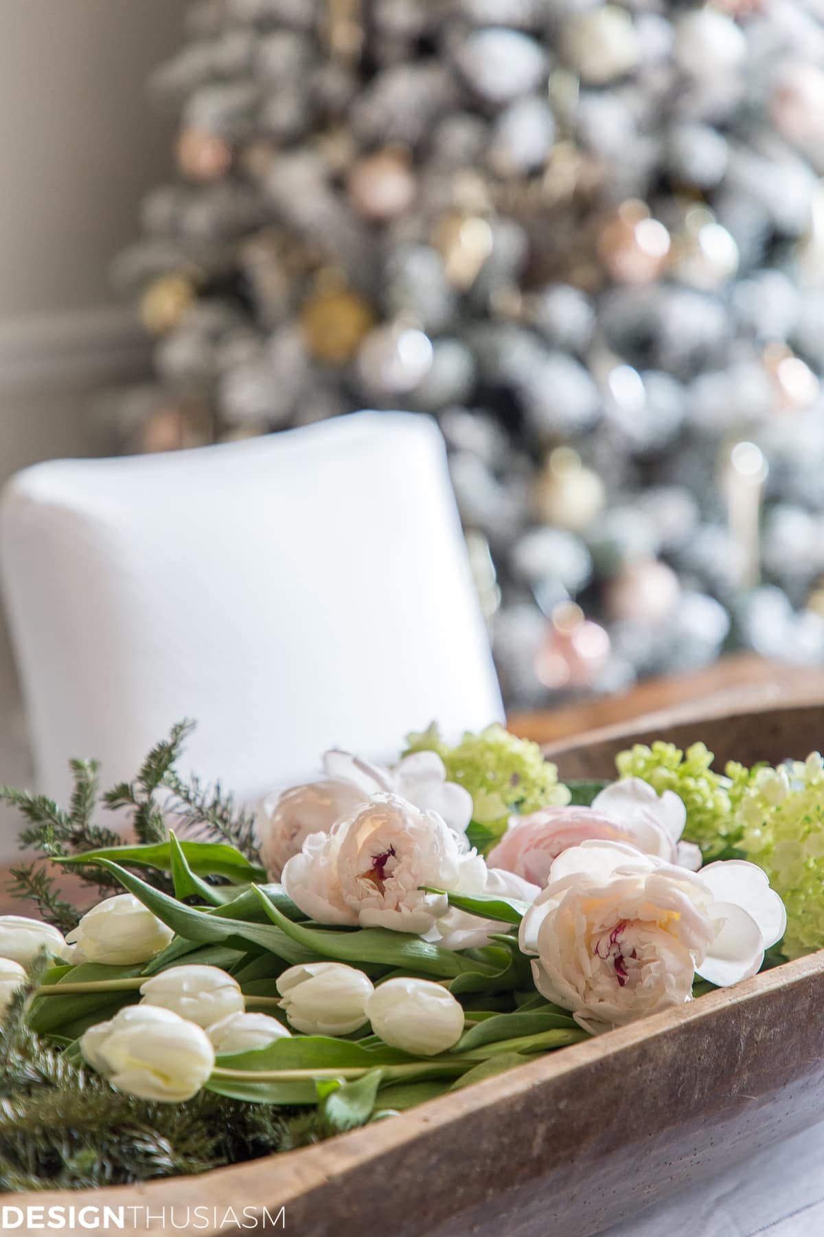 Elegant Holiday Decorating Ideas for the Dining Room