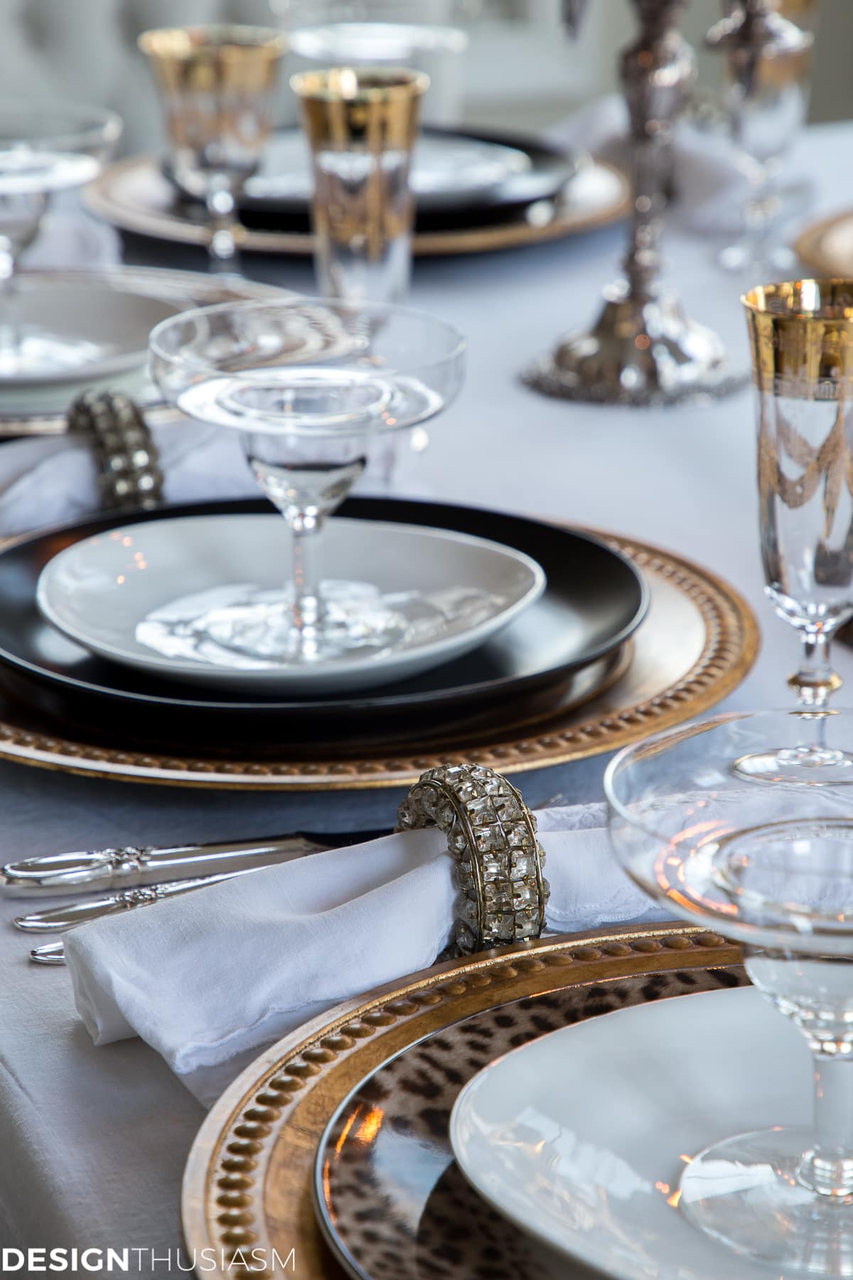 6 Easy Steps to a Fabulous Table for a New Years Eve Party