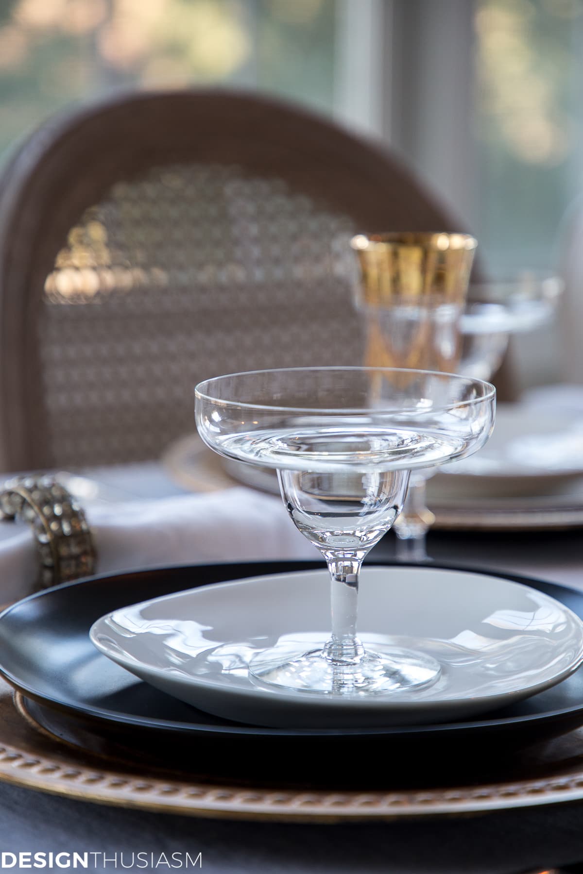 6 Easy Steps to a Fabulous Table for a New Years Eve Party