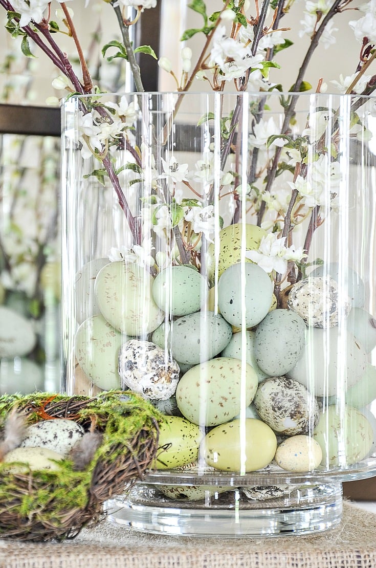 EASTER CENTERPIECE DIY- EGGS IN GLASS JAR
