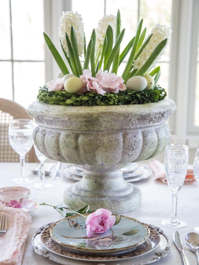 easy Easter centerpieces in a table setting