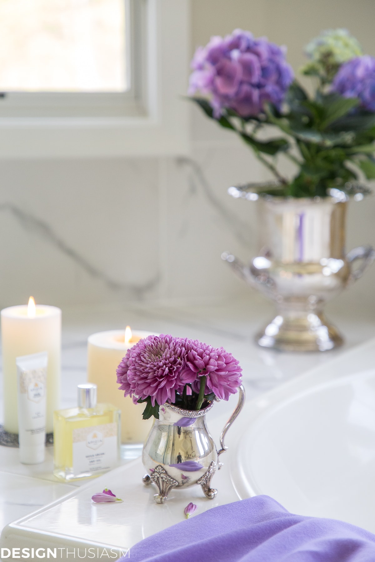 summer refresh bathroom decor candles and flowers