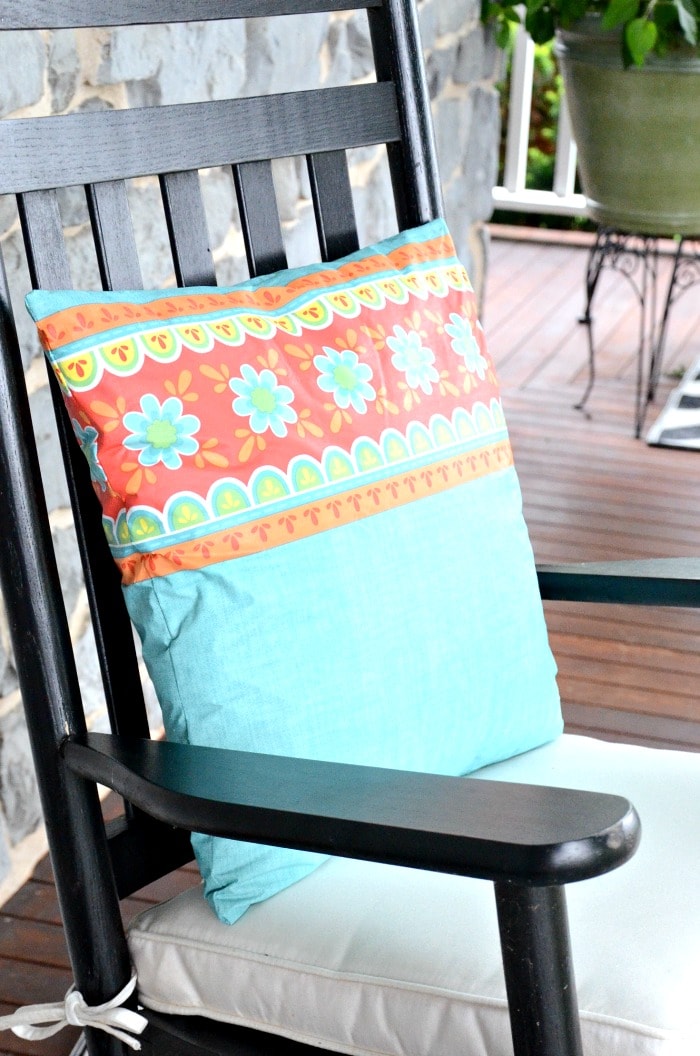 OUTDOOR PILLOW DIY- BLOG