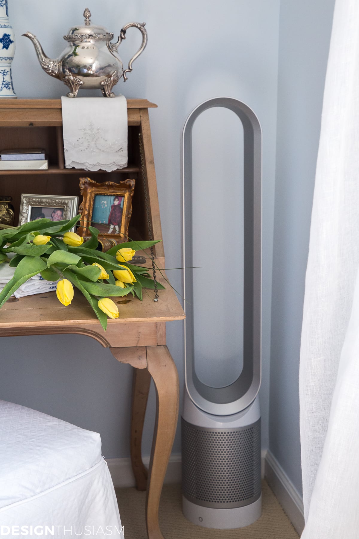 guest room ideas with Dyson tower fan