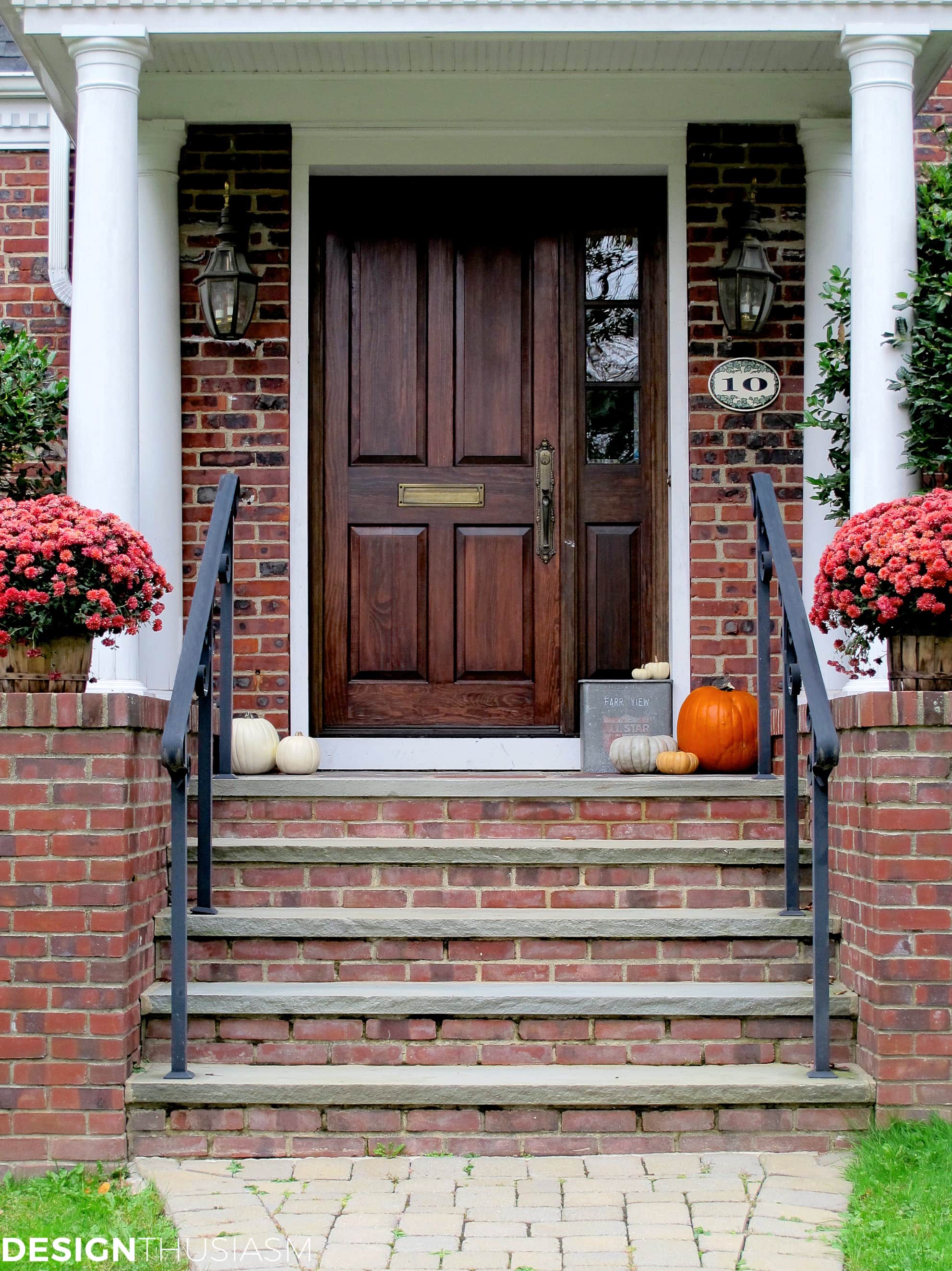 front entry fall porch decorations