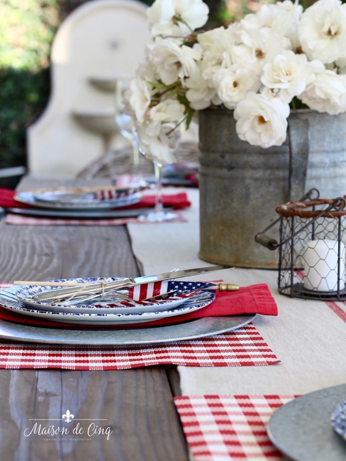 MaisondeCinqJuly4thTable
