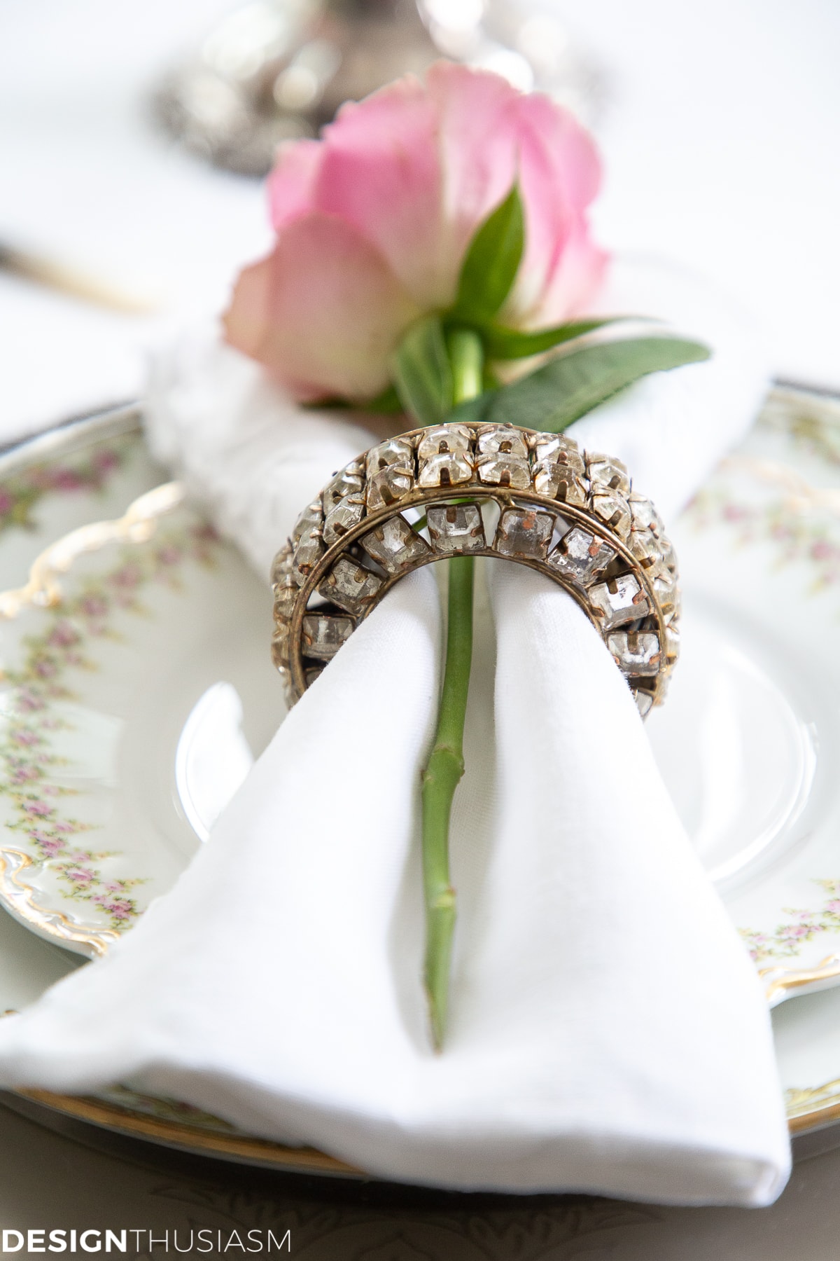 white dining table setting with white napkins