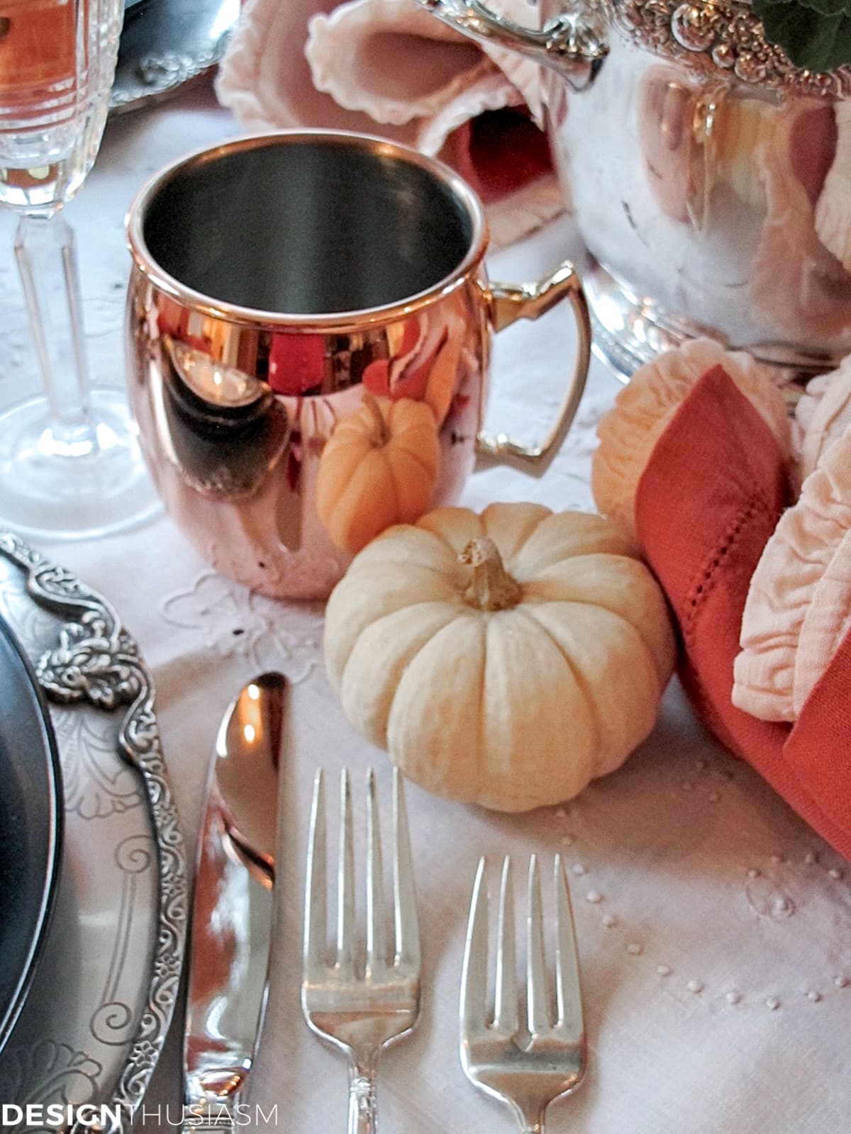 copper mugs for Halloween decor ideas