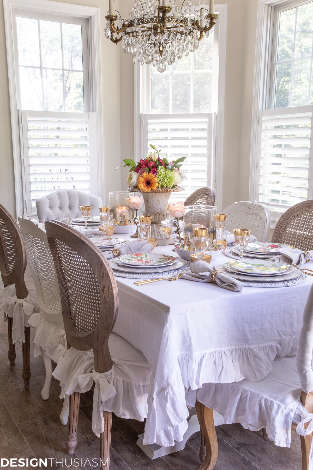 informal table setting ideas with inexpensive table decor