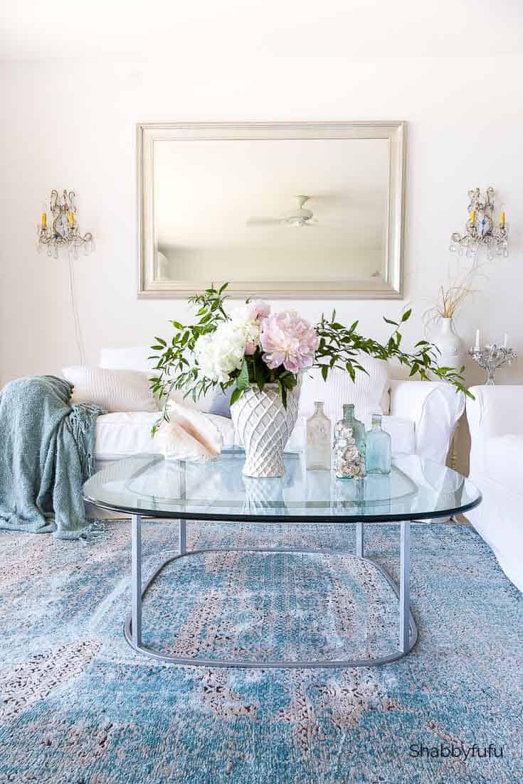 Pottery-Barn-White-Slipcovered-Sofas-shabbyfufu
