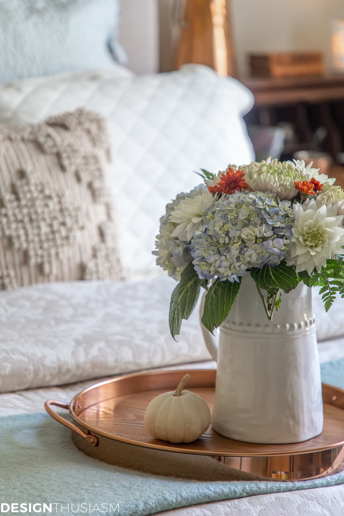 fall guest bedroom ideas