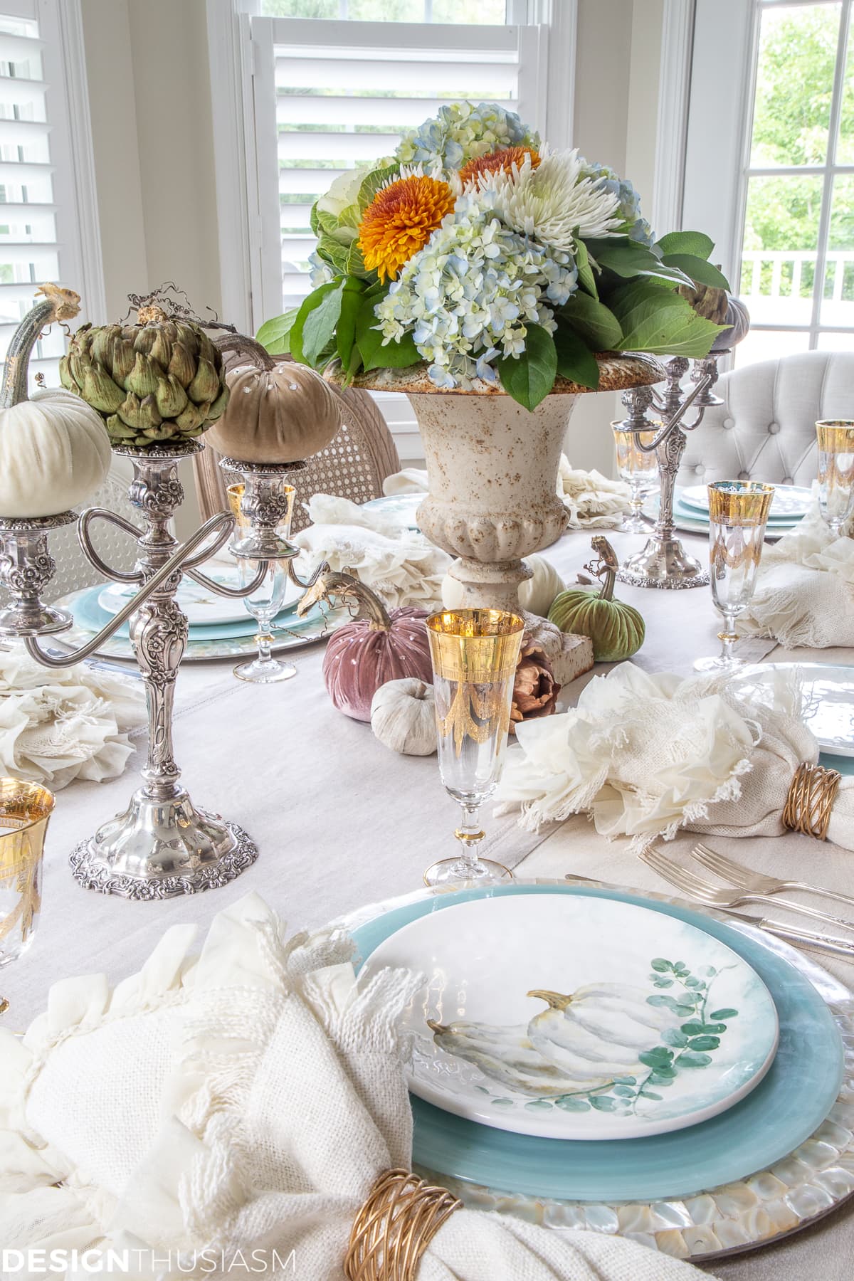 soft fall table decor