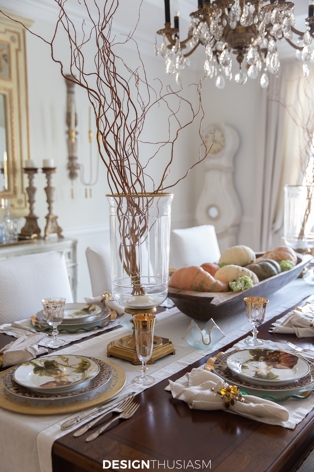 Thanksgiving table