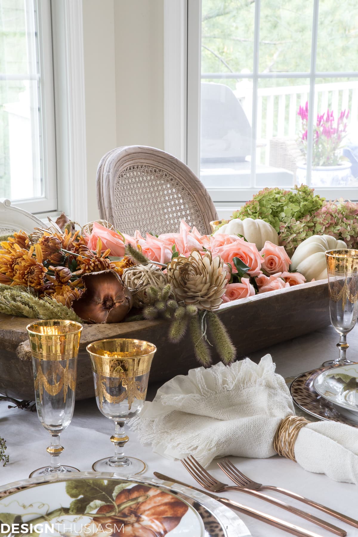 Thanksgiving table decor + Thanksgiving table setting ideas