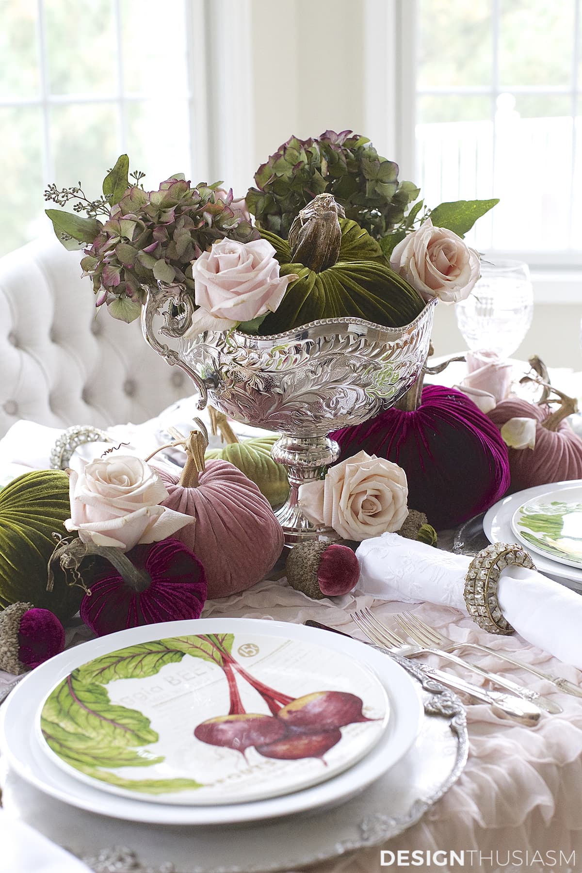Thanksgiving table decor + Thanksgiving table setting ideas