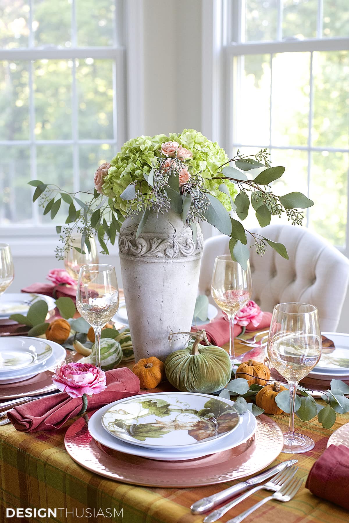 Thanksgiving table decor + Thanksgiving table setting ideas