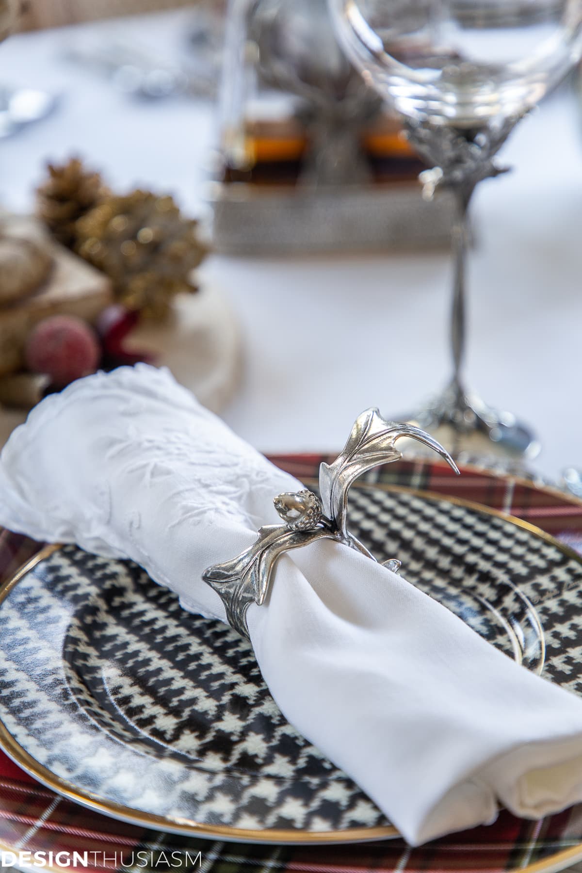 chic pewter Christmas table decorations