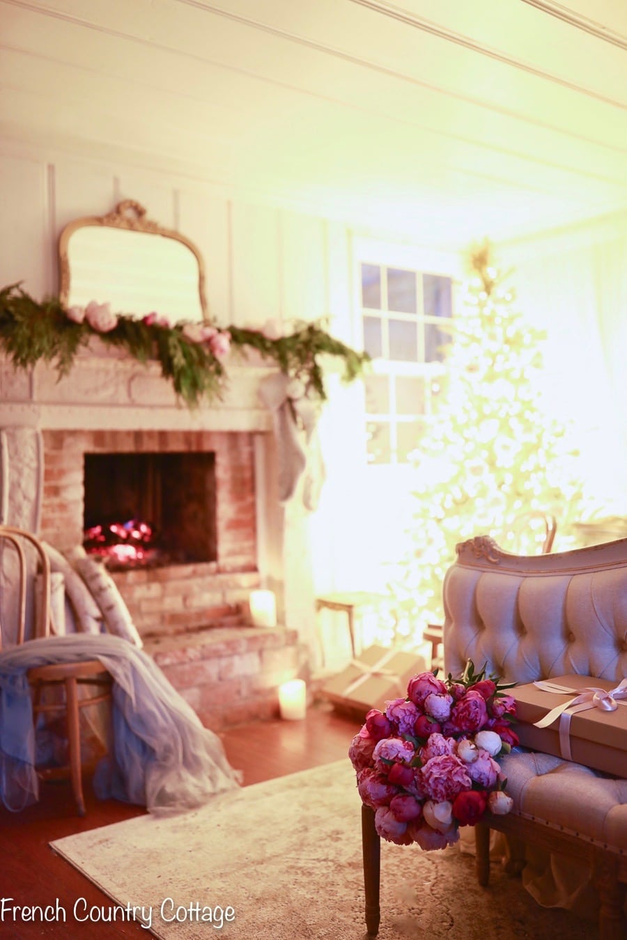 Christmas, House, Home, bedroom vintage, attic, mantel holidays