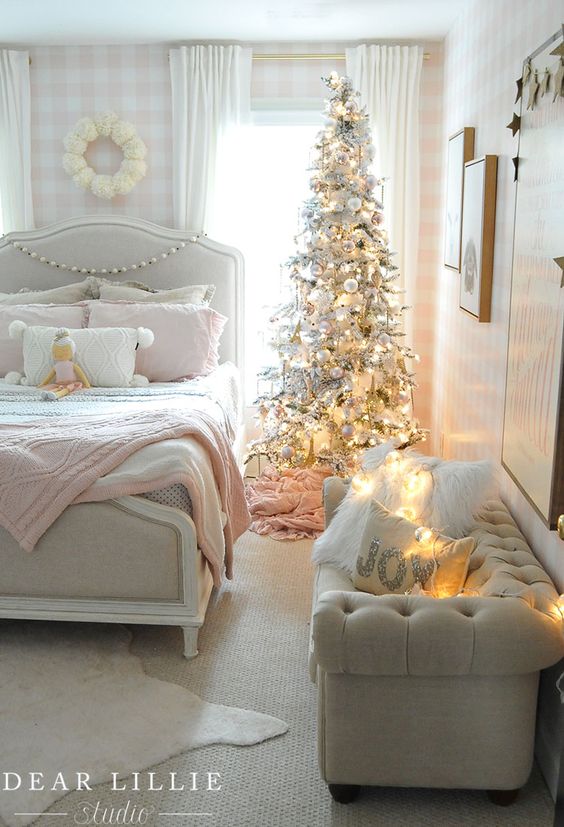 Children’s Christmas tree decorations