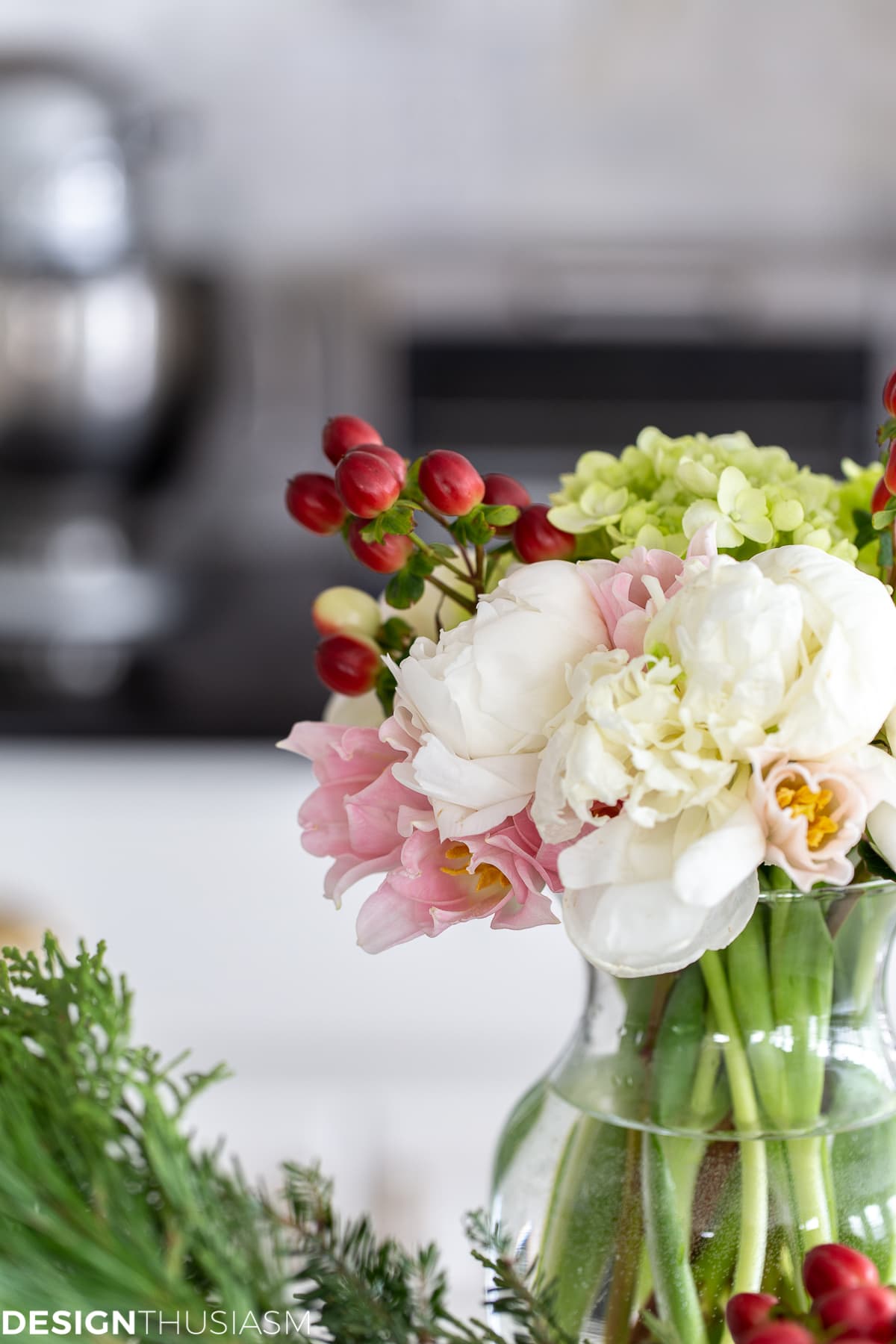 holiday floral and a Free printable calendar