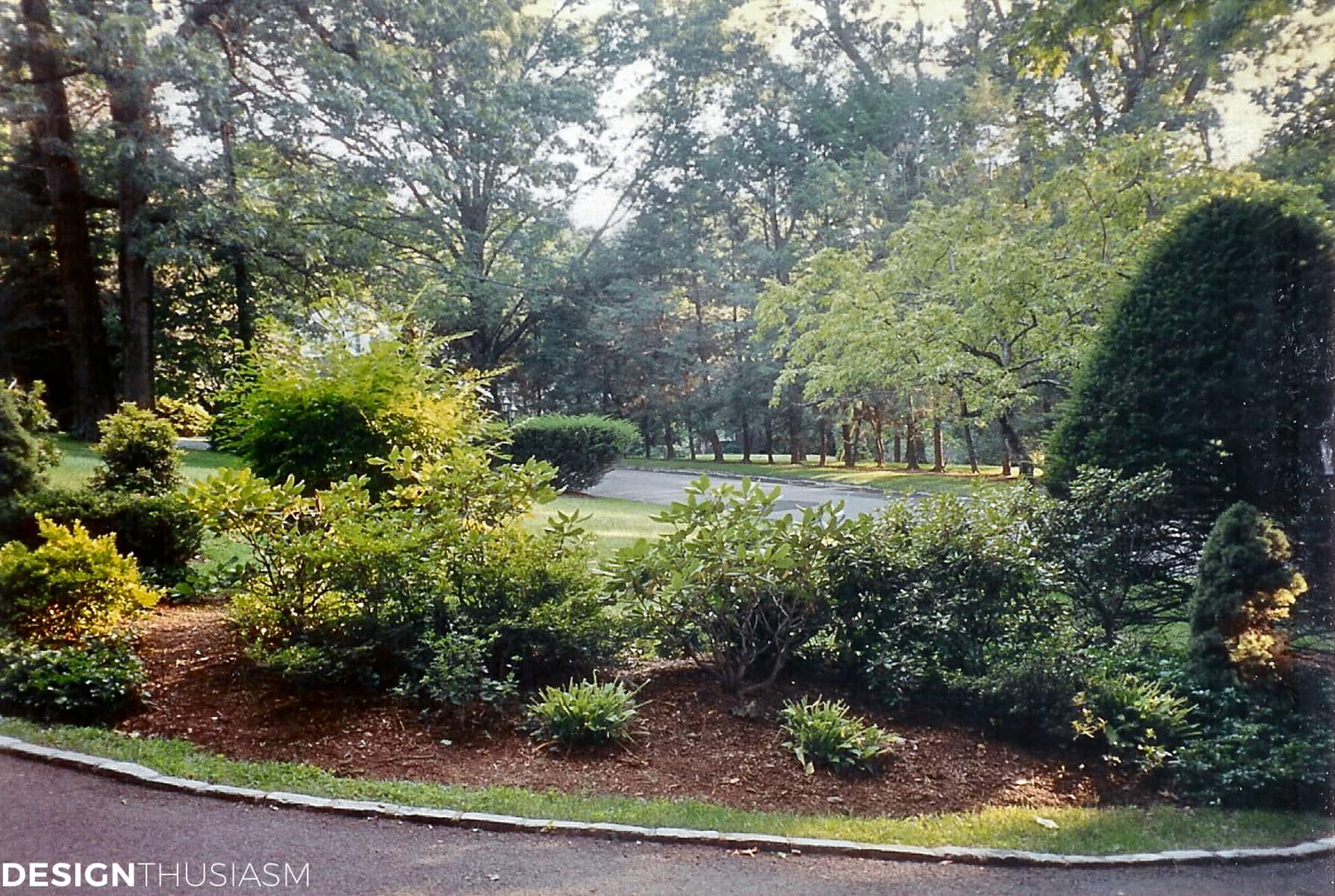 French Country front yard